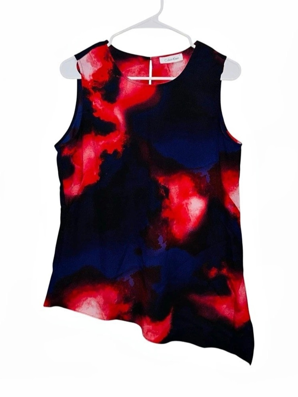 Calvin Klein Abstract Sleeveless Round Neck Asymmetric Hem Blouse - Picture 2 of 8